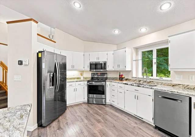 Photo 3 of Sale Pending at 2608 Edgewood Cir, Saint Cloud, MN 56301 | MLS# 7142518 | Listing updated on 2026-10-29