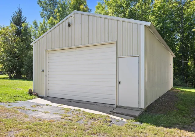 Photo 3 of Sale Pending at 47735 Bear Rd, Stanchfield, MN 55080 | MLS# 7142666 | Listing updated on 2026-09-18