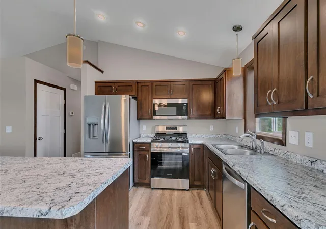 Photo 4 of Single family home for sale at 110 Woolgrass Way, Avon, MN 56310 | MLS# 7142871 | Listing updated on 2026-10-07