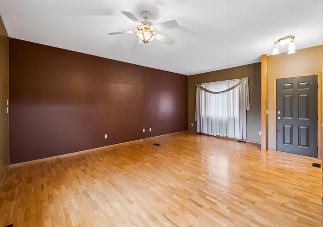 Photo 4 of Single family home for sale at 19215 English Ave, Farmington, MN 55024 | MLS# 7142937 | Listing updated on 2026-09-16