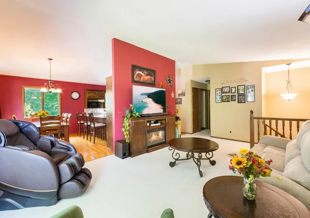 Photo 4 of Single family home for sale at 22710 Pinto Ln, Lakeville, MN 55044 | MLS# 7143404 | Listing updated on 2026-09-18