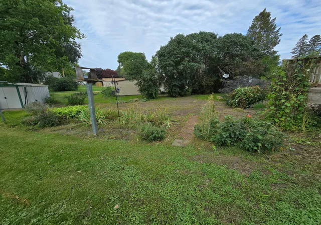 Photo 3 of Single family home for sale at 606 3rd Street Sw, Pipestone, MN 56164 | MLS# 7143448 | Listing updated on 2026-09-15