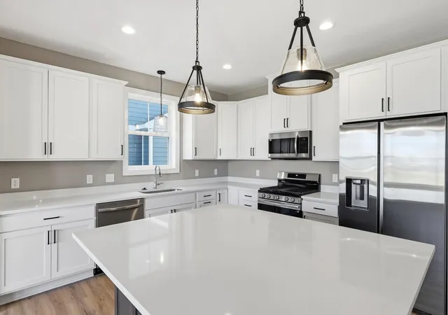 Photo 3 of Single family home for sale at 17936 Gresford Ln, Lakeville, MN 55044 | MLS# 7143588 | Listing updated on 2026-09-17