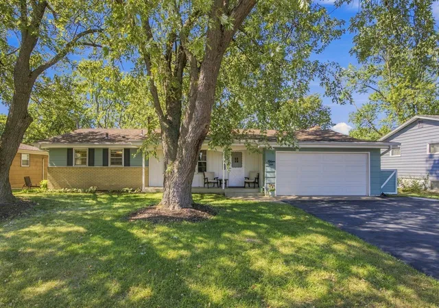 Single family home for sale at 4725 Winnetka Ave N, Minneapolis, MN 55428 | MLS# 7143627