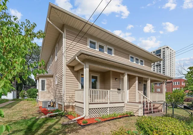 Photo 3 of Single family home for sale at 2602 Oakland Ave, Minneapolis, MN 55407 | MLS# 7143668 | Listing updated on 2026-09-17