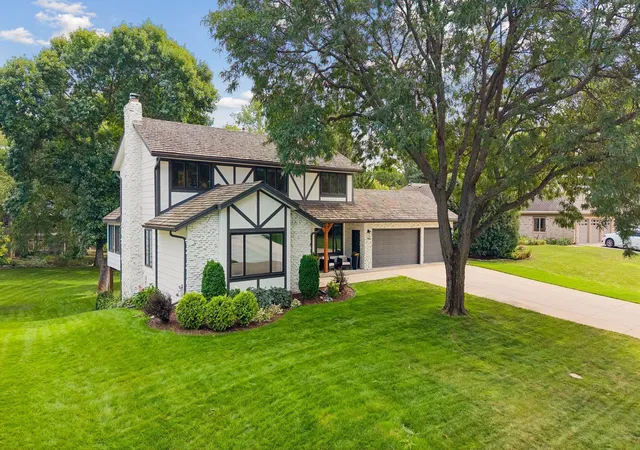 Photo 2 of Single family home for sale at 7505 Hyde Park Dr, Minneapolis, MN 55439 | MLS# 7143686 | Listing updated on 2026-09-18