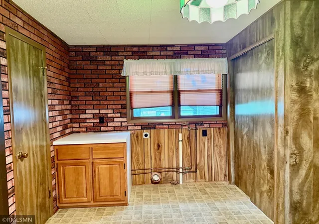 Photo 3 of Sale Pending at 638 Pennsylvania Ave, Adrian, MN 56110 | MLS# 7143757 | Listing updated on 2026-09-18