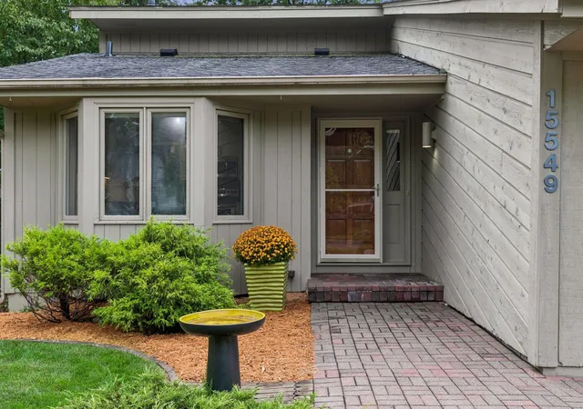 Photo 4 of Single family home for sale at 15549 Michele Ln, Eden Prairie, MN 55346 | MLS# 7143985 | Listing updated on 2026-09-19