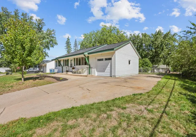 Photo 3 of Single family home for sale at 248 Galaxy Dr, Circle Pines, MN 55014 | MLS# 7144026 | Listing updated on 2026-09-18