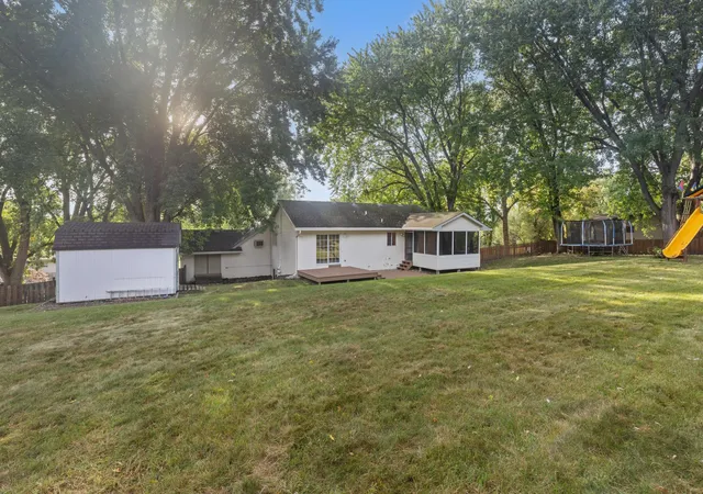 Photo 4 of Single family home for sale at 2975 Egan Ave, Saint Paul, MN 55121 | MLS# 7144165 | Listing updated on 2026-09-17
