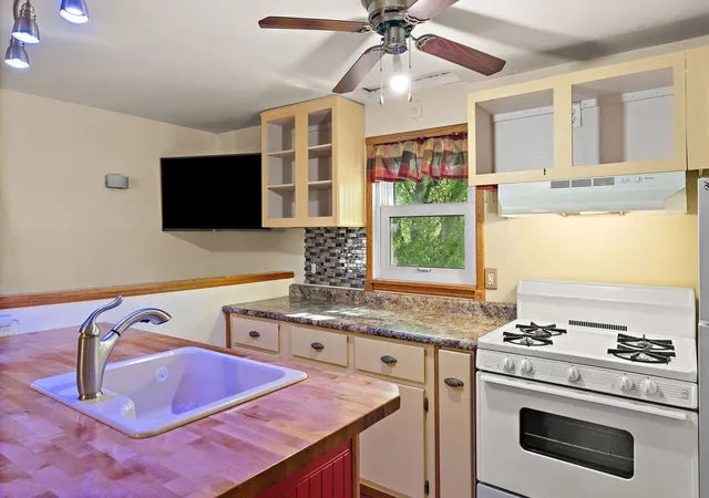 Photo 2 of Multi family home for sale at 2184 Minnehaha Ave E, Saint Paul, MN 55119 | MLS# 7144433 | Listing updated on 2026-09-18