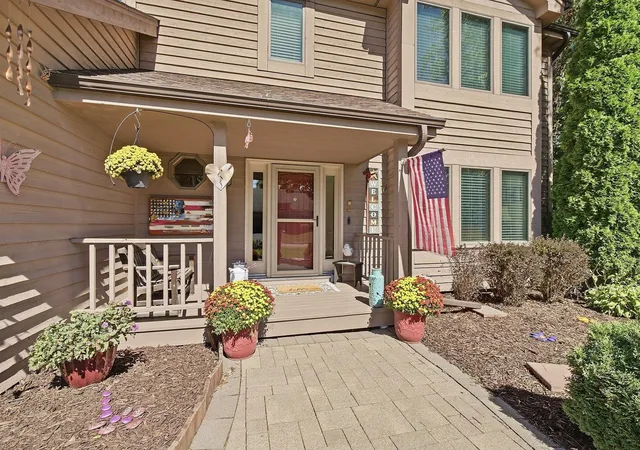 Photo 2 of Single family home for sale at 112112 Haering Cir, Chaska, MN 55318 | MLS# 7144576 | Listing updated on 2026-09-18