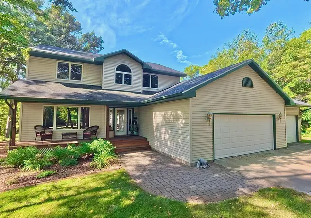 Photo 1 of Single family home for sale at 5900 Remington Rd Se, Alexandria, MN 56308 | MLS# 7144911 | Listing updated on 2026-09-30