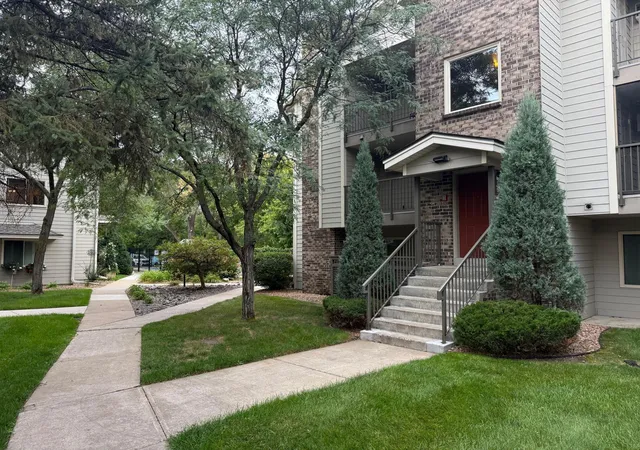 Photo 1 of Condo for sale at 2120 Ridge Dr #31, Minneapolis, MN 55416 | MLS# 7144947 | Listing updated on 2026-09-18