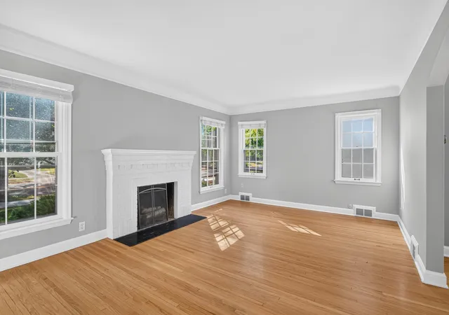 Photo 4 of Single family home for sale at 5726 Colfax Ave S, Minneapolis, MN 55419 | MLS# 7144989 | Listing updated on 2026-09-17