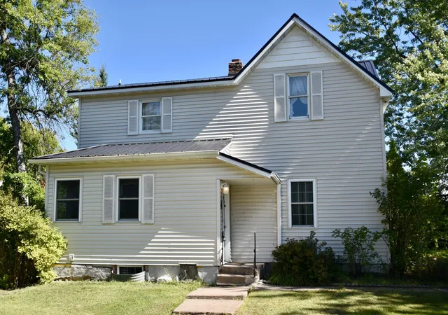 Photo 2 of Single family home for sale at 2425 421st Avenue Ne, Braham, MN 55006 | MLS# 7145000 | Listing updated on 2026-09-18
