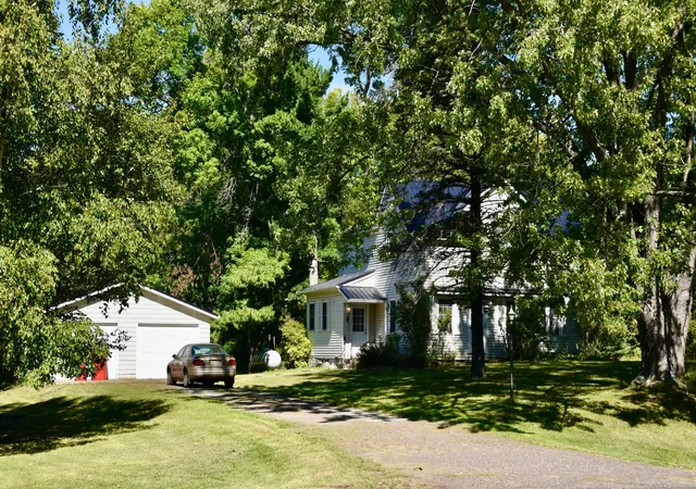 Photo 3 of Single family home for sale at 2425 421st Avenue NE, Braham, MN 55006 | MLS# 7145000 | Listing updated on 2026-09-18