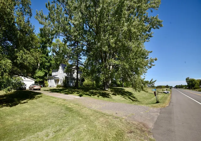 Photo 4 of Single family home for sale at 2425 421st Avenue NE, Braham, MN 55006 | MLS# 7145000 | Listing updated on 2026-09-18
