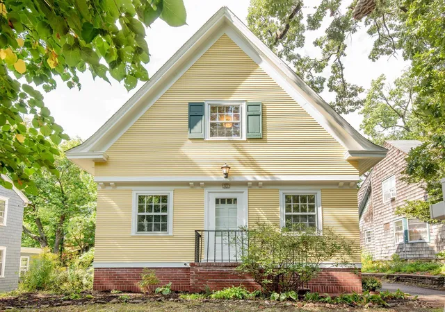Photo 1 of Single family home for sale at 92 Orlin Ave Se, Minneapolis, MN 55414 | MLS# 7145100 | Listing updated on 2026-09-17