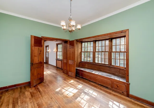 Photo 4 of Single family home for sale at 92 Orlin Ave SE, Minneapolis, MN 55414 | MLS# 7145100 | Listing updated on 2026-09-17