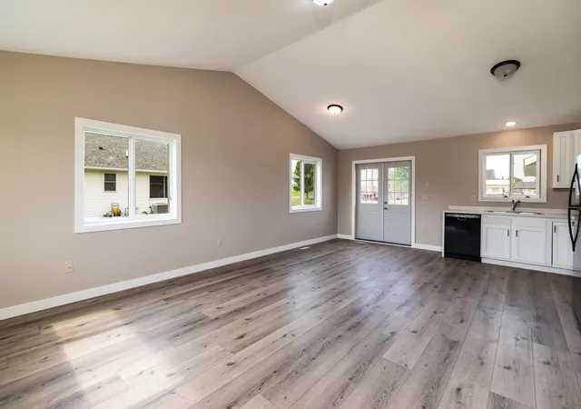 Photo 3 of Single family home for sale at 719 22nd Street S, Montevideo, MN 56265 | MLS# 7145162 | Listing updated on 2026-09-17