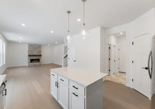 Photo 4 of Single family home for sale at 7971 Upper 41st St N, Saint Paul, MN 55128 | MLS# 7145177 | Listing updated on 2026-09-17
