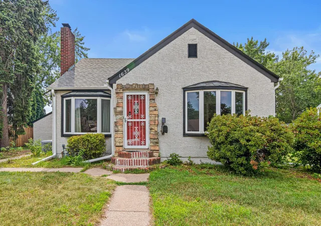 Photo 1 of Single family home for sale at 1639 Chamber St, Saint Paul, MN 55106 | MLS# 7145268 | Listing updated on 2026-09-17