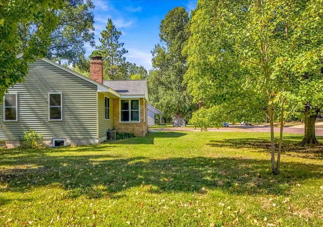Photo 3 of Sale Pending at 607 Fair Ave W, Mora, MN 55051 | MLS# 7145365 | Listing updated on 2026-09-24