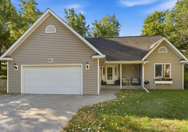 Photo 1 of Single family home for sale at 60 Imperial Dr E, Saint Paul, MN 55118 | MLS# 7145422 | Listing updated on 2026-09-17