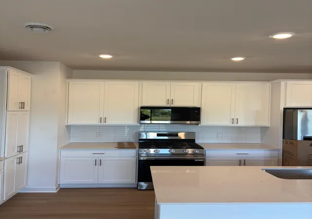 Photo 3 of Single family home for sale at 21725 Rose Dr, Farmington, MN 55024 | MLS# 7145427 | Listing updated on 2026-09-17