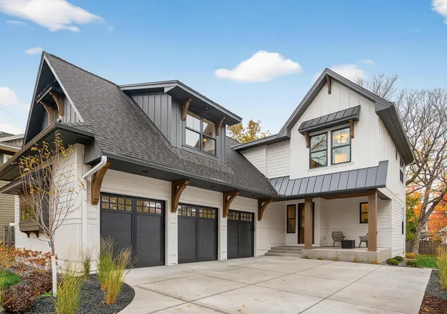 Photo 3 of Sale Pending at 641 Park St E, Wayzata, MN 55391 | MLS# 7145512 | Listing updated on 2026-09-16
