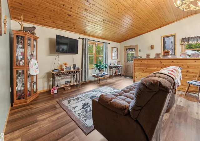 Photo 4 of Single family home for sale at 2534 Olympic St, Brook Park, MN 55007 | MLS# 7145616 | Listing updated on 2026-10-02