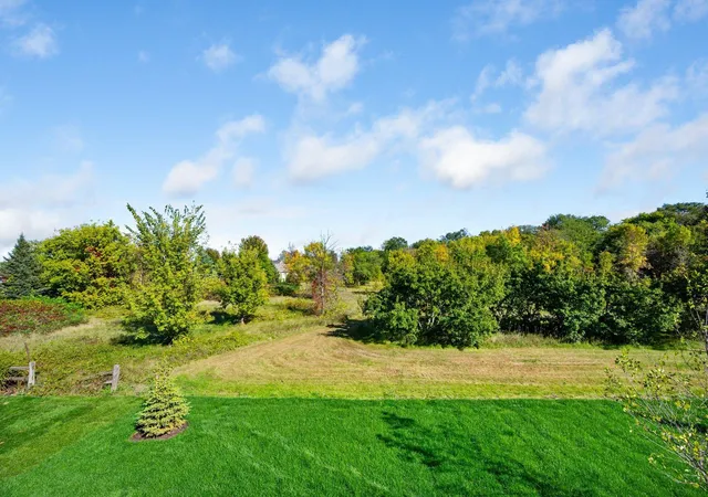 Photo 4 of Single family home for sale at 1969 S Lusitano St, Shakopee, MN 55379 | MLS# 7145687 | Listing updated on 2026-09-17