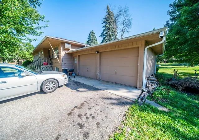 Photo 3 of Sale Pending at 226 27th Street Ne, Rochester, MN 55906 | MLS# 7145766 | Listing updated on 2026-09-17