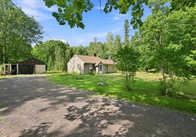 Photo 2 of Sale Pending at 6845 S Wi 35, Superior, WI 54880 | MLS# 7145822 | Listing updated on 2026-09-21