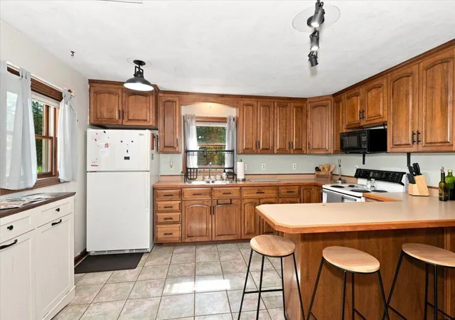 Photo 3 of Sale Pending at 6845 S Wi 35, Superior, WI 54880 | MLS# 7145822 | Listing updated on 2026-09-21