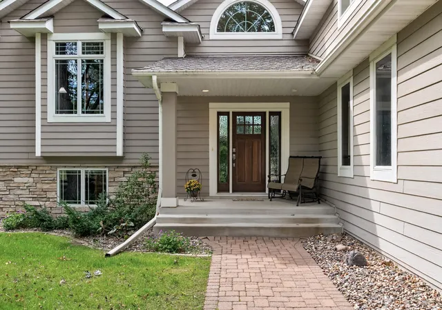Photo 4 of Single family home for sale at 1611 Pulaski Rd, Buffalo, MN 55313 | MLS# 7146046 | Listing updated on 2026-09-19