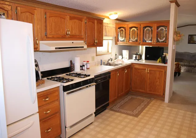 Photo 4 of Single family home for sale at 304 4th Street S, Hoffman, MN 56339 | MLS# 7146072 | Listing updated on 2026-09-18