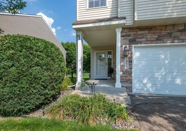 Photo 2 of Single family home for sale at 2955 Wyndam Ct, Shakopee, MN 55379 | MLS# 7146538 | Listing updated on 2026-09-20