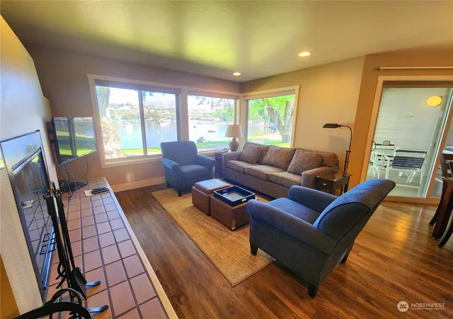 Photo 4 of Multi family home for sale at 1 Beach 565 P, Manson, WA 98831 | MLS# NWM1986577 | Listing updated on 2026-09-17