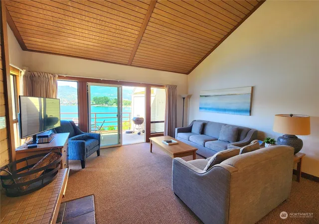 Photo 4 of House for sale at 1 Nekquelekin 443 J, Manson, WA 98831 | MLS# NWM2062350 | Listing updated on 2026-09-17