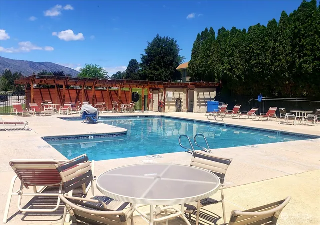 Photo 3 of House for sale at 1 Lodge 629 H, Manson, WA 98831 | MLS# NWM2188596 | Listing updated on 2026-09-17
