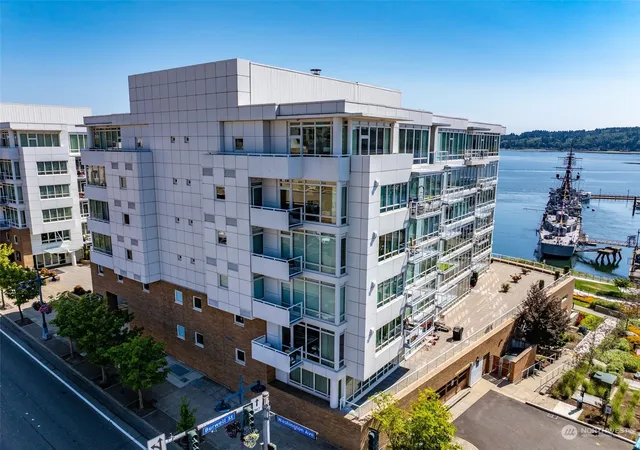 Photo 4 of Condo for sale at 320 Washington Ave #602, Bremerton, WA 98337 | MLS# NWM2206713 | Listing updated on 2026-09-17