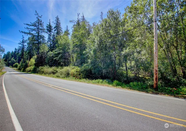 Photo 4 of Land for sale at 0 Race Rd #B, Coupeville, WA 98239 | MLS# NWM2219717 | Listing updated on 2026-09-17