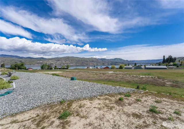 Photo 2 of Land for sale at 178 Loretta Ln, Chelan, WA 98816 | MLS# NWM2230587 | Listing updated on 2026-09-17