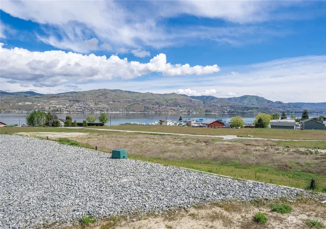Photo 3 of Land for sale at 178 Loretta Ln, Chelan, WA 98816 | MLS# NWM2230587 | Listing updated on 2026-09-17