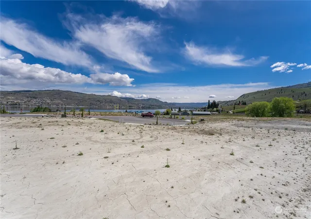 Photo 4 of Land for sale at 162 Loretta Ln, Chelan, WA 98816 | MLS# NWM2230589 | Listing updated on 2026-09-17