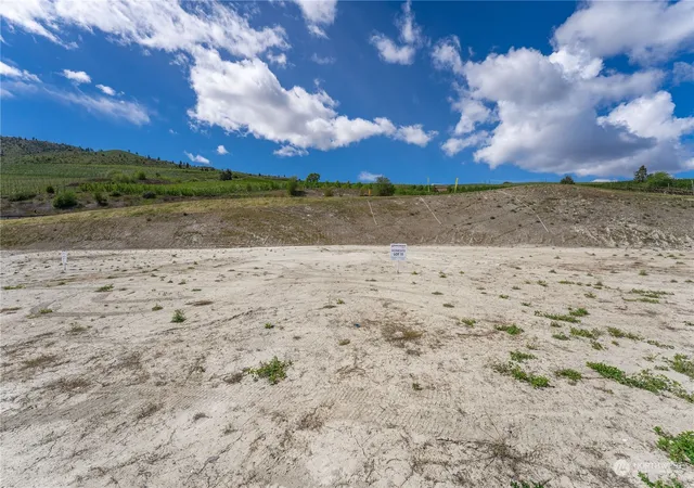 Photo 4 of Land for sale at 150 Loretta Ln, Chelan, WA 98816 | MLS# NWM2230590 | Listing updated on 2026-09-17