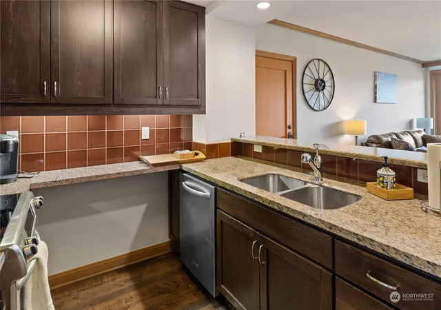Photo 4 of Condo for sale at 3600 Suncadia Trl #3053, Cle Elum, WA 98922 | MLS# NWM2239149 | Listing updated on 2026-09-17