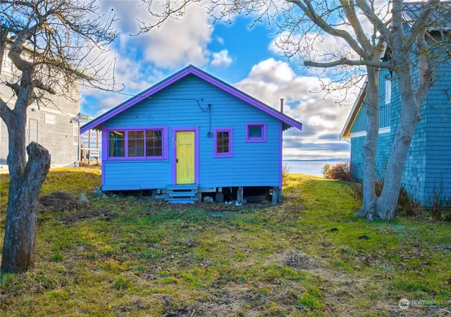 Photo 2 of Single family home for sale at 1881 Edwards Dr, Point Roberts, WA 98281 | MLS# NWM2246817 | Listing updated on 2026-09-17
